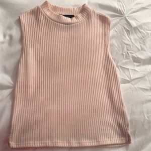 Light pink sleeveless top